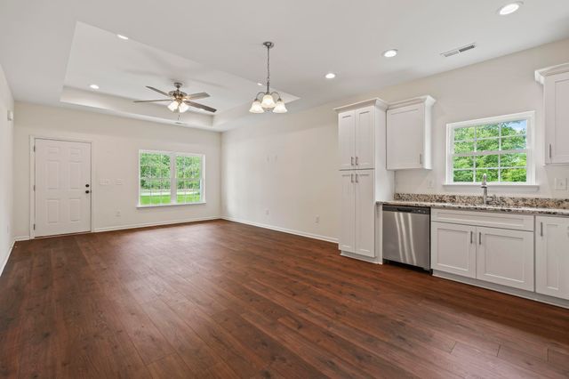 7913 E Highway 19, Loris, SC 29569