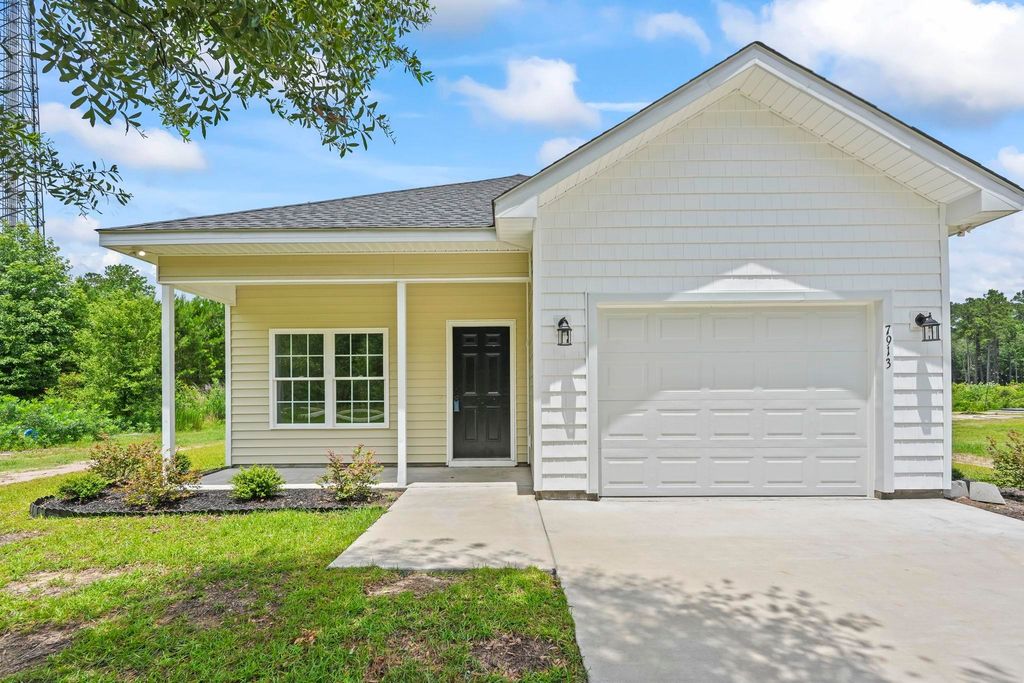 7913 E Highway 19, Loris, SC 29569