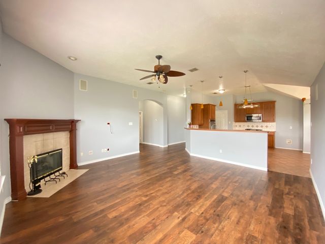 1328 Falcon Hollow, Cedar Hill, TX 75104