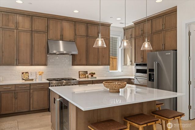 12080 159th Court NE, Redmond, WA 98052