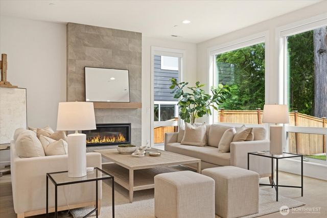 12080 159th Court NE, Redmond, WA 98052