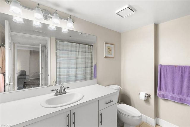 1875 Florida Club DR 7109, Naples, FL 34112