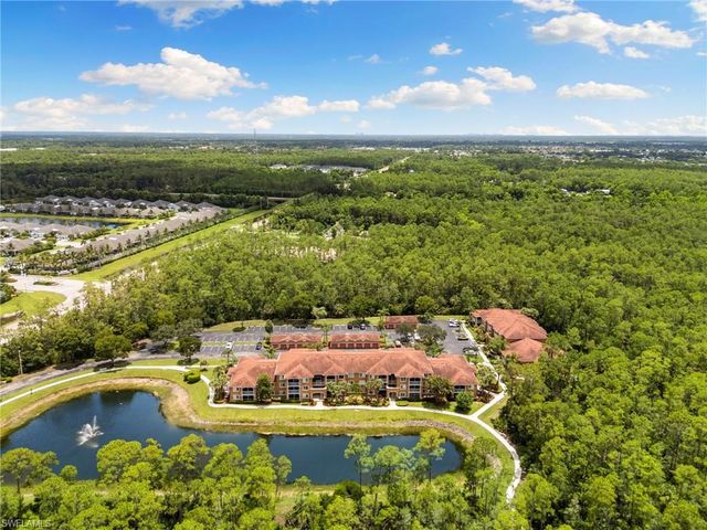 1875 Florida Club DR 7109, Naples, FL 34112