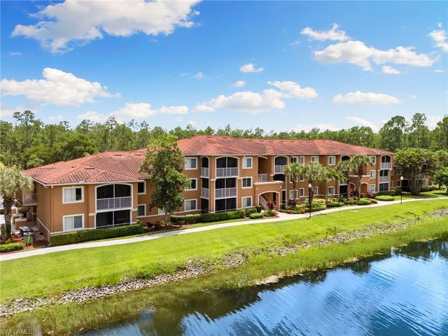1875 Florida Club DR 7109, Naples, FL 34112