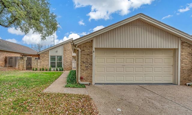 30 Sugar Creek Place, Woodway, TX 76712