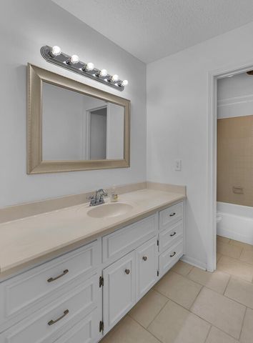 30 Sugar Creek Place, Woodway, TX 76712