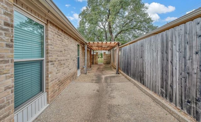 30 Sugar Creek Place, Woodway, TX 76712