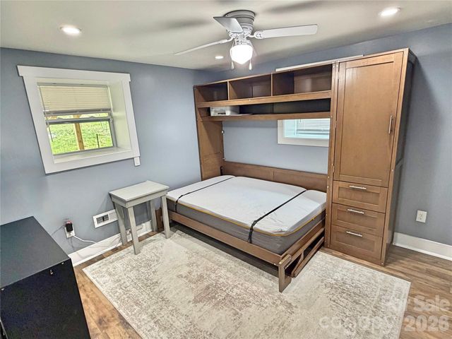 153 Arrowood Corner Road, Mars Hill, NC 28754