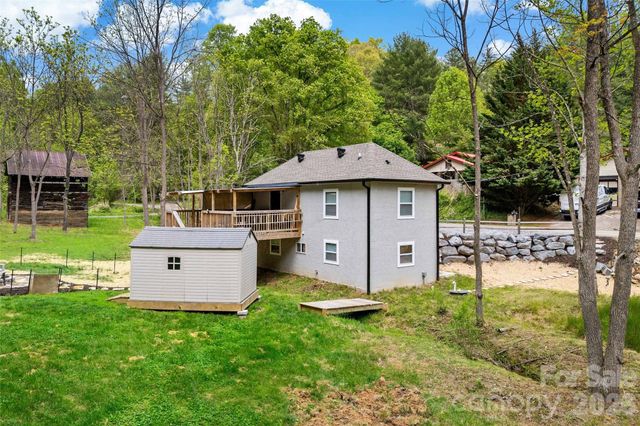 153 Arrowood Corner Road, Mars Hill, NC 28754