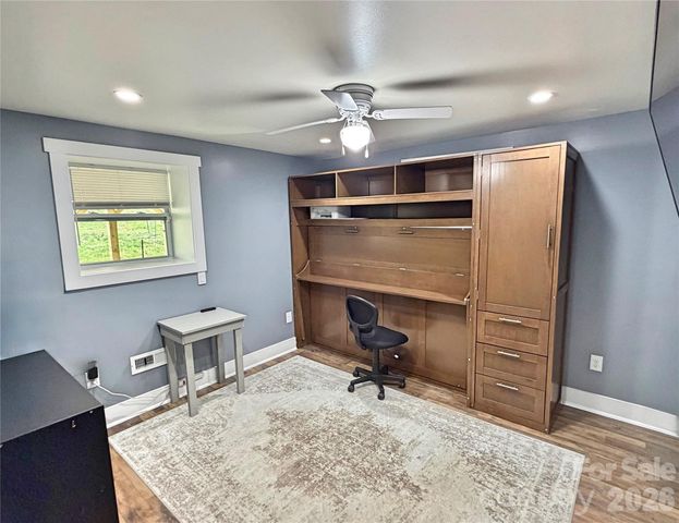 153 Arrowood Corner Road, Mars Hill, NC 28754