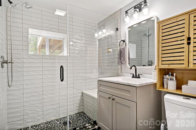 153 Arrowood Corner Road, Mars Hill, NC 28754
