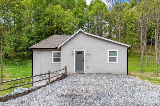 153 Arrowood Corner Road, Mars Hill, NC 28754