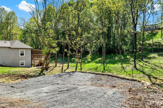 153 Arrowood Corner Road, Mars Hill, NC 28754