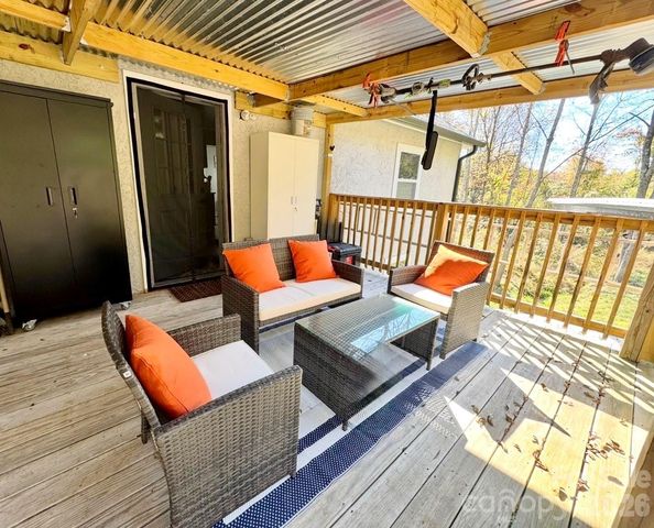153 Arrowood Corner Road, Mars Hill, NC 28754