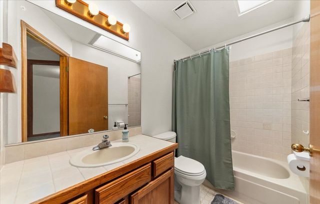 2115 E 56th Ct, Spokane, WA 99223