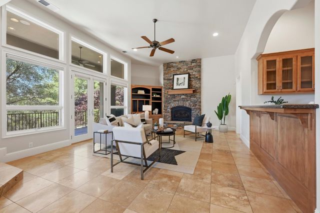 1109 Holly Leaf Ln, Meadow Vista, CA 95722