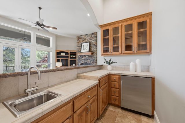 1109 Holly Leaf Ln, Meadow Vista, CA 95722