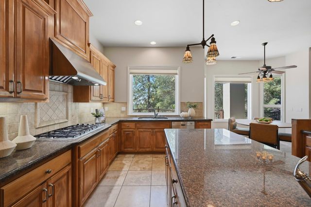 1109 Holly Leaf Ln, Meadow Vista, CA 95722