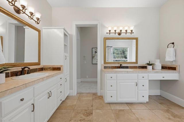 1109 Holly Leaf Ln, Meadow Vista, CA 95722