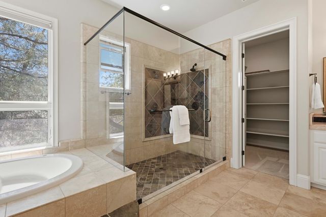 1109 Holly Leaf Ln, Meadow Vista, CA 95722