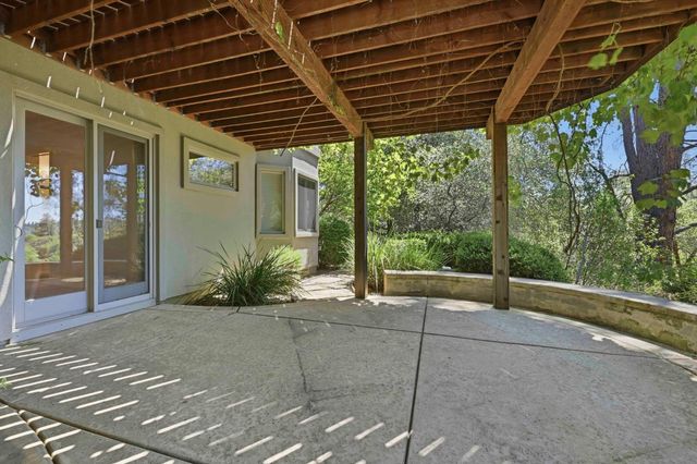 1109 Holly Leaf Ln, Meadow Vista, CA 95722