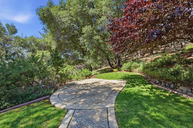 1109 Holly Leaf Ln, Meadow Vista, CA 95722