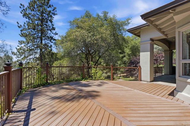 1109 Holly Leaf Ln, Meadow Vista, CA 95722