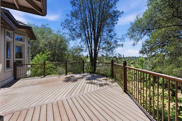 1109 Holly Leaf Ln, Meadow Vista, CA 95722