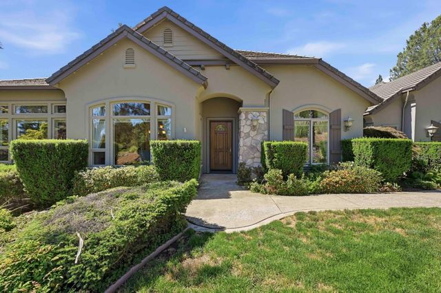 1109 Holly Leaf Ln, Meadow Vista, CA 95722