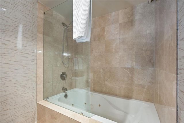 915 Franklin Street 9G, Houston, TX 77002
