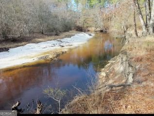 1200 Riverside Drive, Claxton, GA 30417