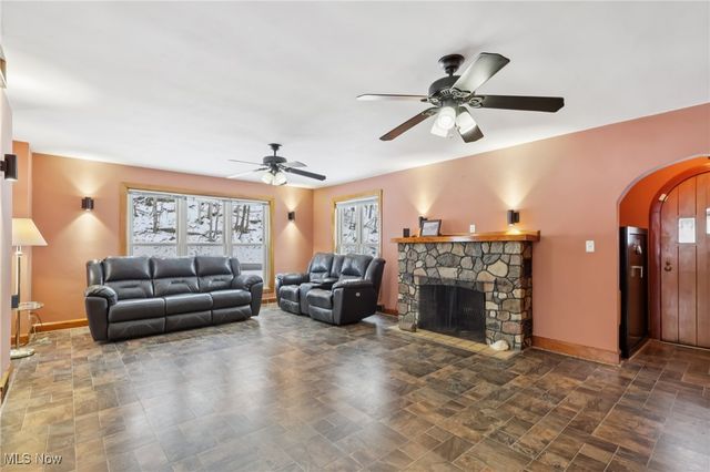 15369 Old Lincoln Highway, East Liverpool, OH 43920