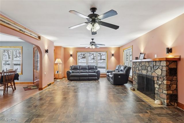 15369 Old Lincoln Highway, East Liverpool, OH 43920