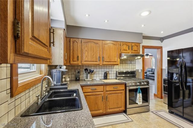 15369 Old Lincoln Highway, East Liverpool, OH 43920