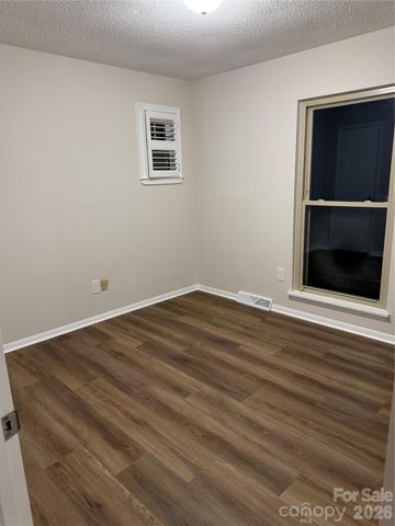 6921 Kirkcaldy Lane, Mint Hill, NC 28227