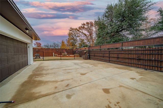 3422 Tangle Terrace, Dallas, TX 75233