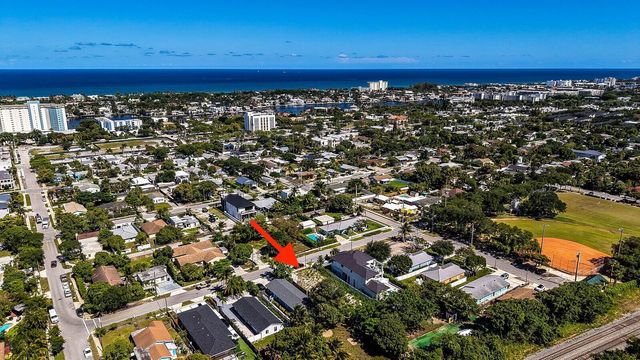 618 SE 2nd Avenue, Delray Beach, FL 33483