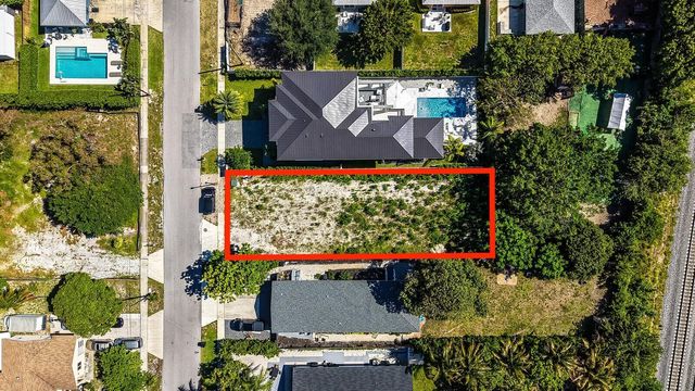 618 SE 2nd Avenue, Delray Beach, FL 33483