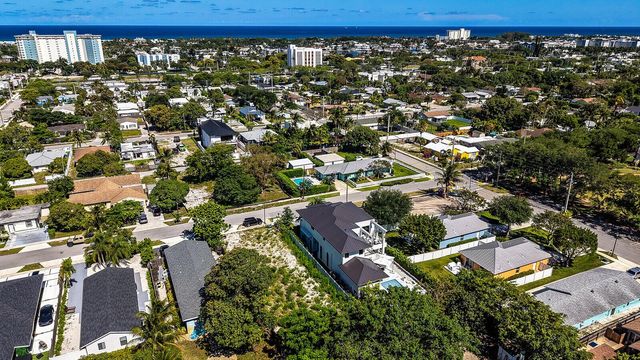 618 SE 2nd Avenue, Delray Beach, FL 33483