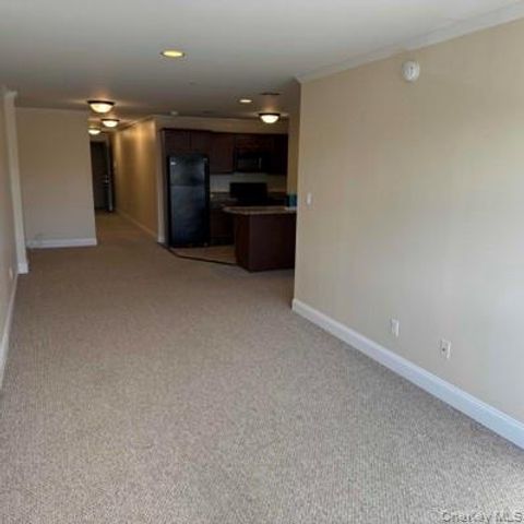 14 Willis Ave, Syosset, NY 11791