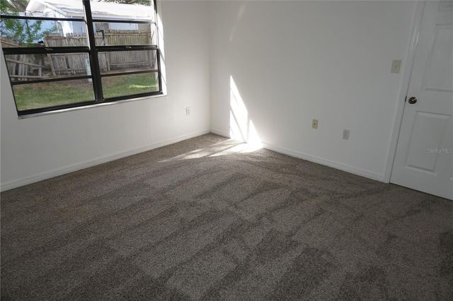 101 LAKE AVENUE NE 117, Largo, FL 33771