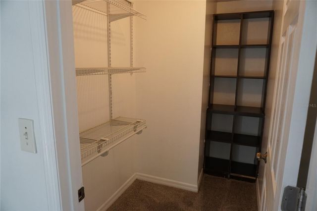 101 LAKE AVENUE NE 117, Largo, FL 33771