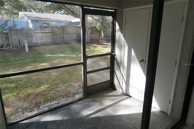 101 LAKE AVENUE NE 117, Largo, FL 33771