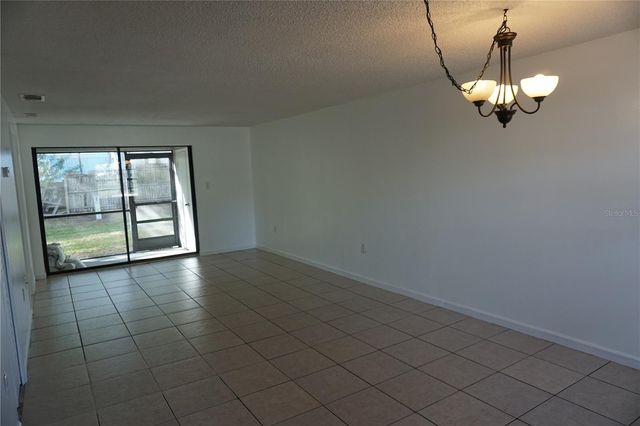 101 LAKE AVENUE NE 117, Largo, FL 33771