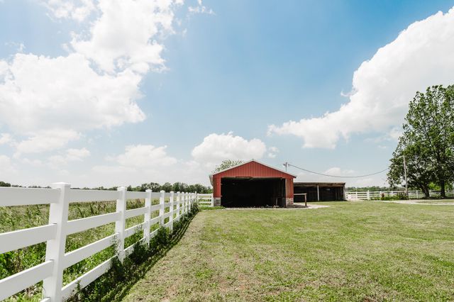 795 Lenape Road, Billings, MO 65610
