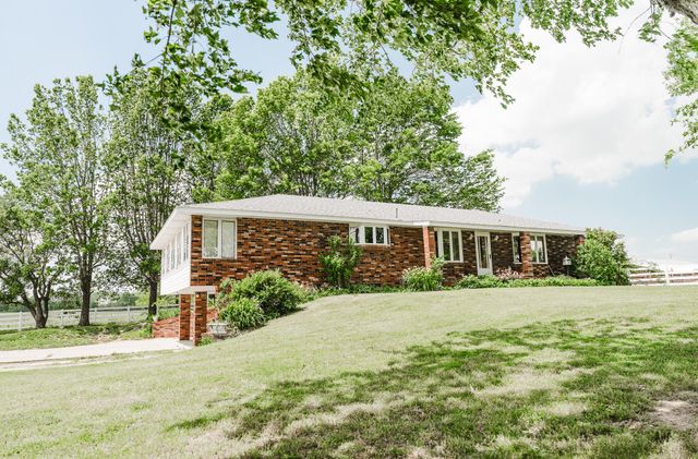 795 Lenape Road, Billings, MO 65610