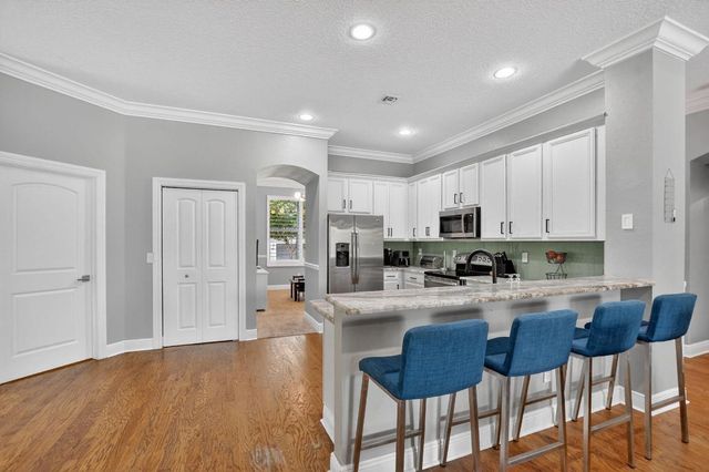 11 Lake Eden Drive, Boynton Beach, FL 33435