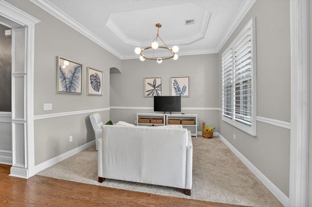 11 Lake Eden Drive, Boynton Beach, FL 33435