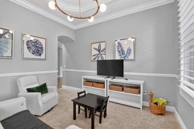 11 Lake Eden Drive, Boynton Beach, FL 33435