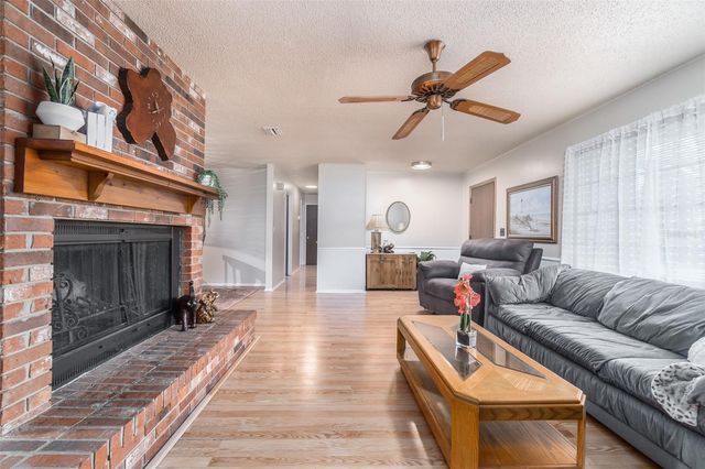 37116 PRICE DRIVE, Zephyrhills, FL 33541